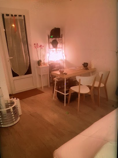 Magnétiseur- Rebouteux -Naturopathe Annie Volant, Centre de Bien-Etre à Pignans