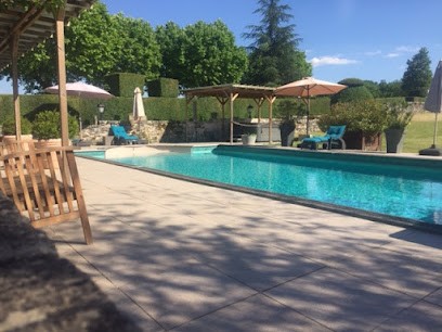 Le Clos Du Chevalier, Maison De La Colline, Centre de Bien-Etre au Bastit