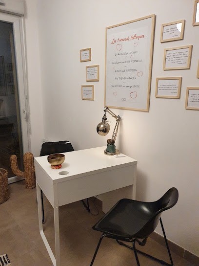 Une Bulle Pour Soi. Cathy Hannedouche, Coupeur De Feu - Magnétisme Et Soins énergétiques Lahochi, Centre de Bien-Etre à Montpellier