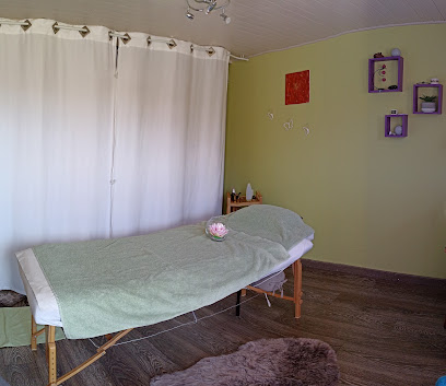 Nadia Piantoni-Ô Soins De Nadia- Soins Bien Être Et Énergétiques.massage Visage Anti-Âge-Bolstibétains-Soin Aromatouch, Centre De Bien-Être à Villard