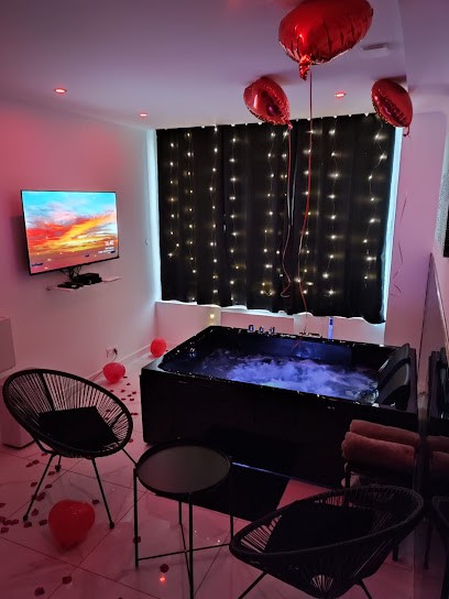 Appartement Jacuzzi Privatif Jennah Spa, Centre de Bien-Etre à Barbey