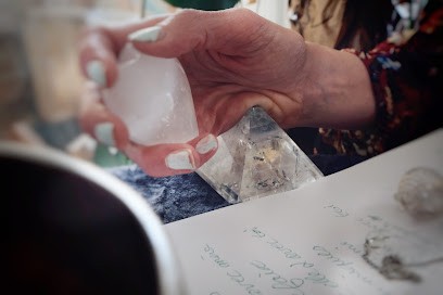 Nadège Bonfils Thérapeute Bioresonance LaHoChi Conseils Aromathérapie Homeopathie, Centre de Bien-Etre à Saint-Laurent-du-Var