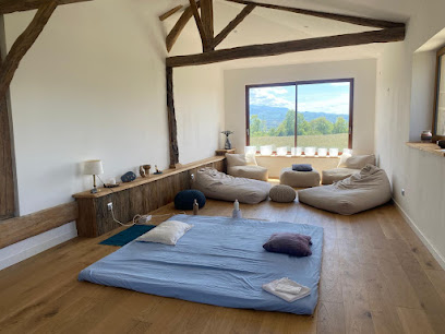 Jennifer Wallis - Yin Yoga - Wutao - Massages - Kinésiologie, Centre De Bien-Être à Romans-sur-Isère