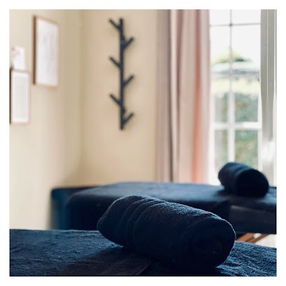 Newsaiige, Centre de Bien-Etre à La Garde