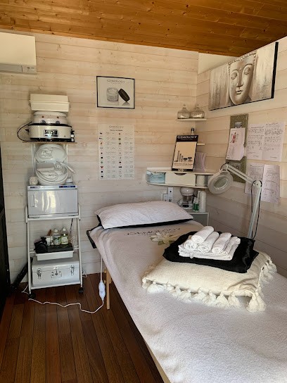 Zen Attitude - Réflexologie Plantaire / Massage Et Modelage / Esthétique - LANTON, Centre de Bien-Etre à Lanton