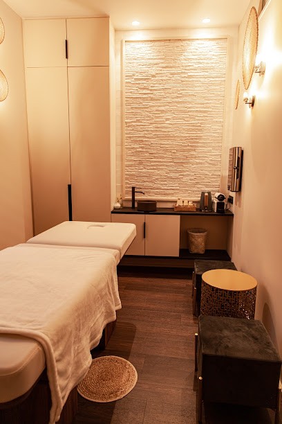 Escapade Bien-être / Shiatsu, Massage Chi Nei Tsang Et Kobido, Centre de Bien-Etre à Paris 01