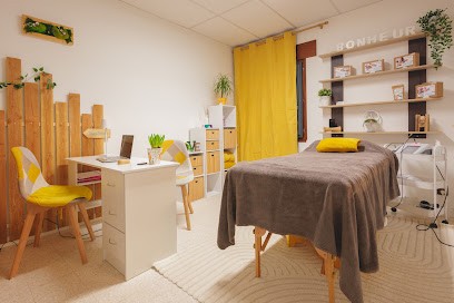 Charlotte Batard - Bien-Etre - Luxopuncture et Luminothérapie, Centre de Bien-Etre à Attignat