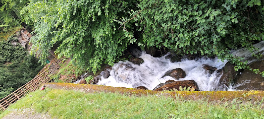 Pique-Nique Gastronomique À La Cascade De Juzet, Centre De Bien-Être à Bagnères-de-Luchon