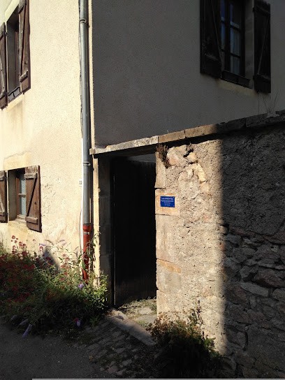 Lucile Carron Tell - Massage-Shiatsu, Centre de Bien-Etre à Semur-en-Auxois