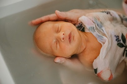 Famille à naître -Thérapeutique bain bébé- massage femme enceinte-rebozo- Réflexologie bébé-Massage Neufmanil-Ardennes, Centre de Bien-Etre à Neufmanil