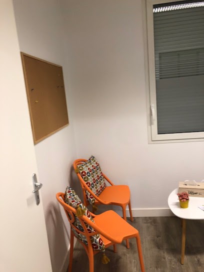 Karine Koala sophrologue, constellations familiales Studio B, Centre de Bien-Etre à Cellettes