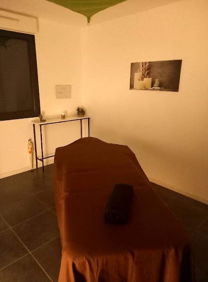 Massages Bien-être - Lois Maudhuit, Centre de Bien-Etre à Saint-Vincent-de-Tyrosse