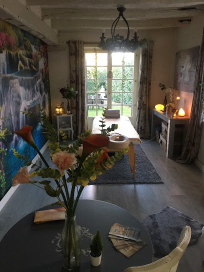 Massage - Shiatsu Thérapeutique - Chi Nei Tsang - Christelle Plumel, Centre de Bien-Etre à Savonnières